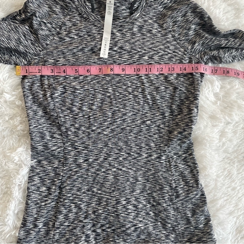 Lululemon 🍋 Runderful Long Sleeve Spaced Put Space Dye Black 6 - Picture 6 of 12